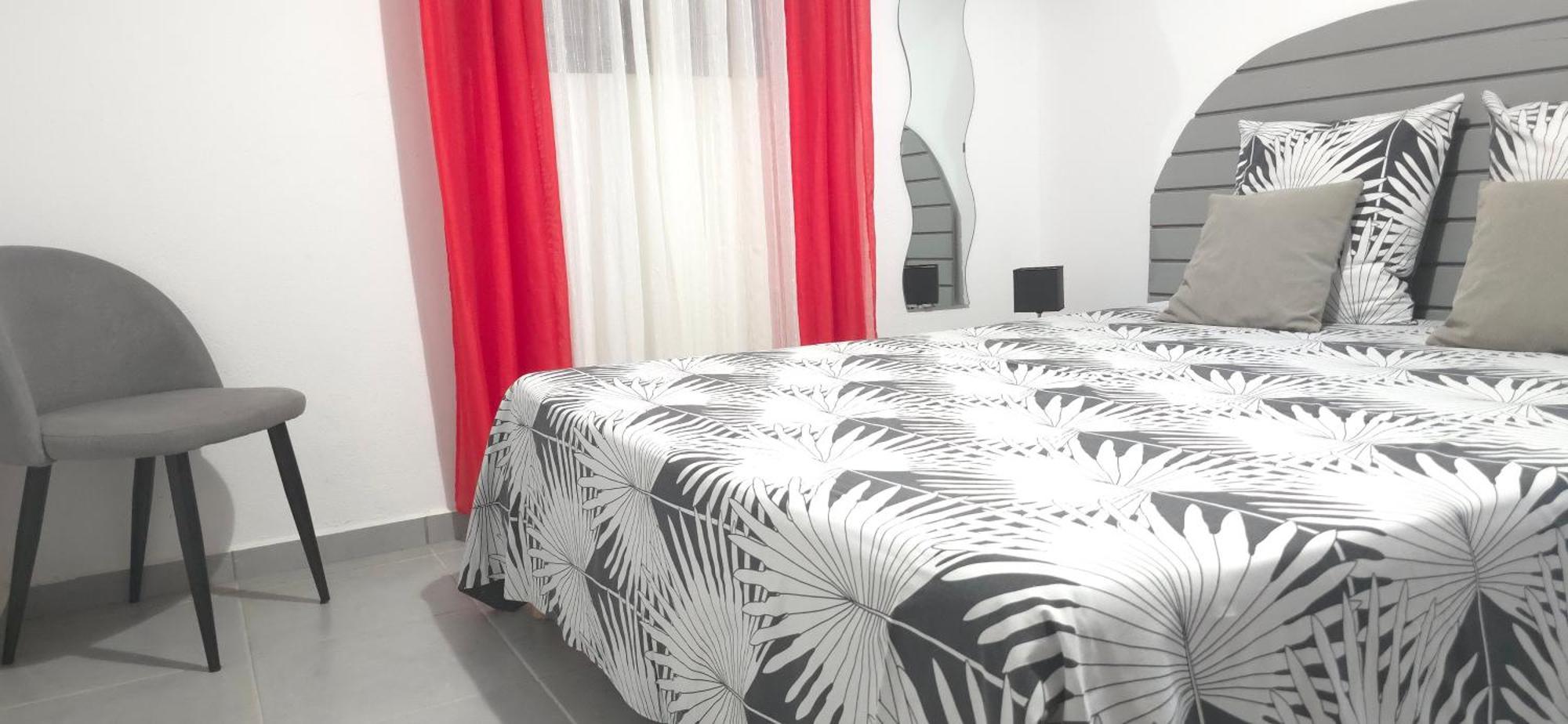 Maison Laurencia - Appartement De L'Etage Sainte-Anne  Buitenkant foto
