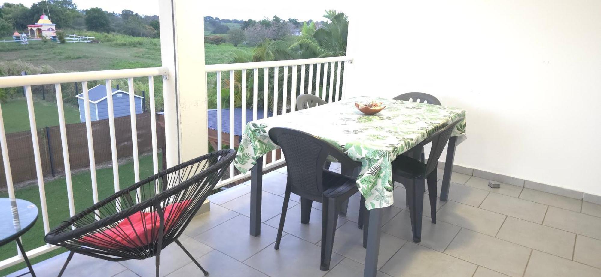 Maison Laurencia - Appartement De L'Etage Sainte-Anne  Buitenkant foto